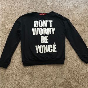 Women’s sweatshirt